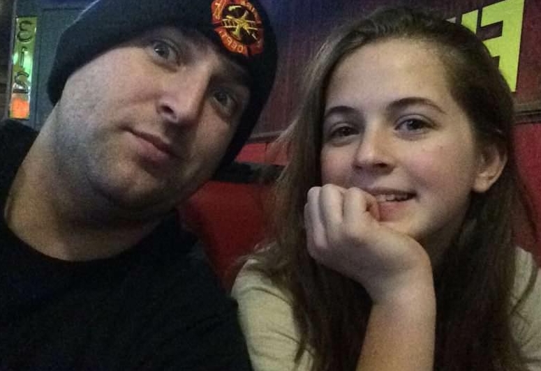 Dad Cuts Girl’s Hair Off For Getting Highlights, Mom Steps In Page 3