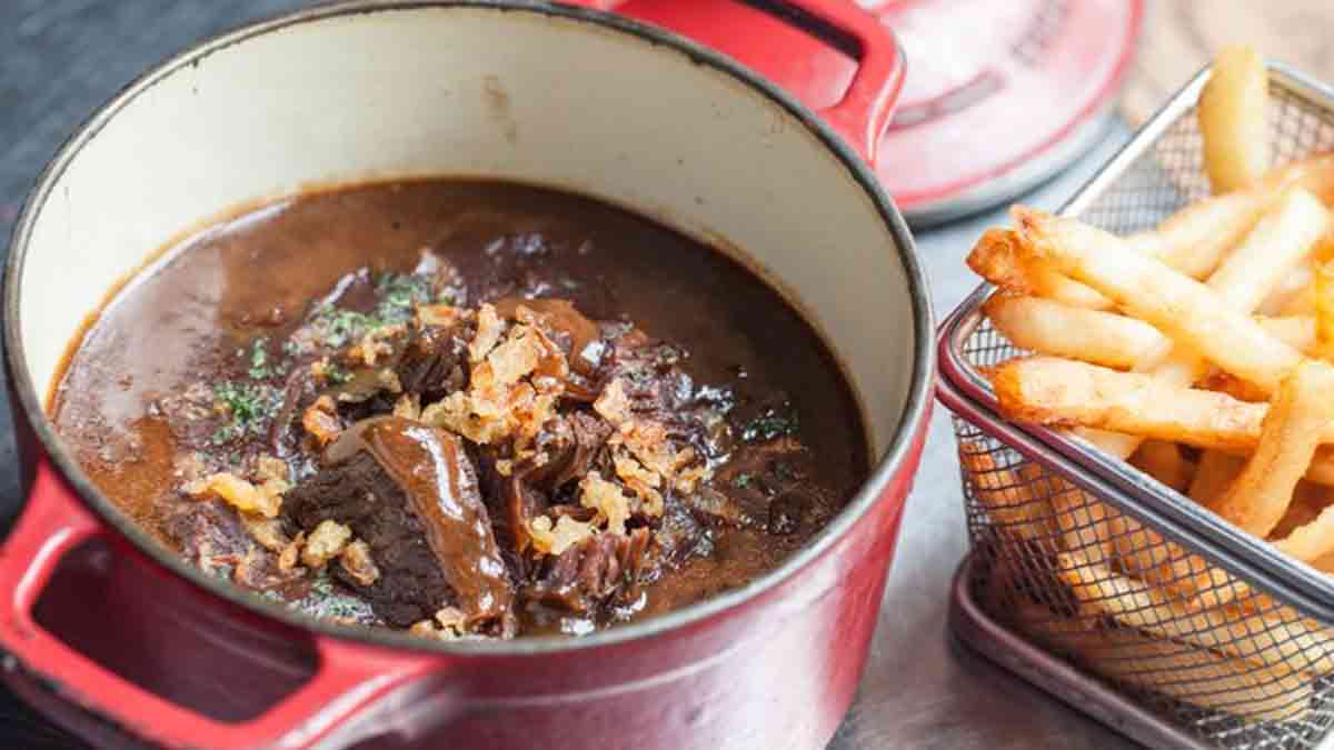 Onctueuse carbonade flamande une spécialité culinaire du NordPasde