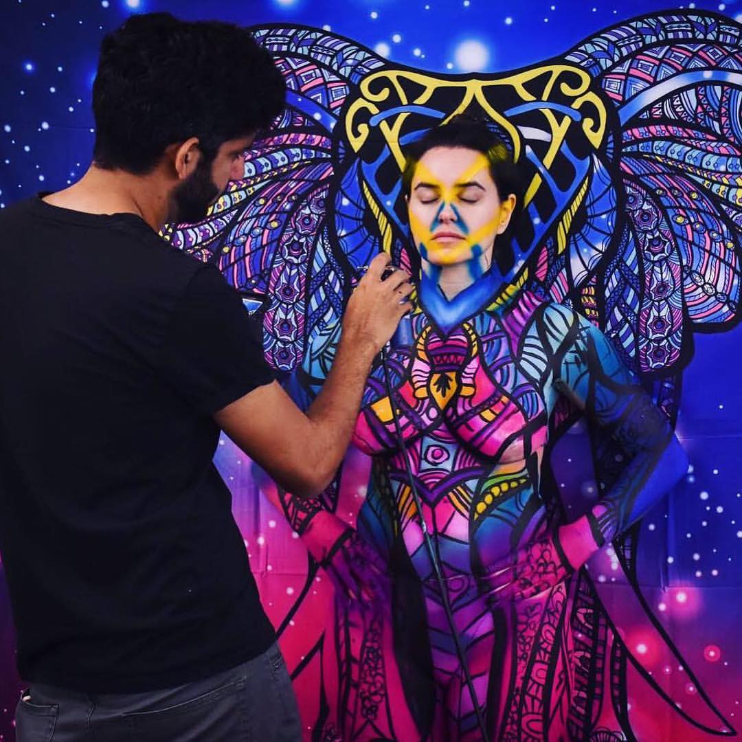 Best 10 Professional Makeup Artist Schools in the USA TopTeny Magazine