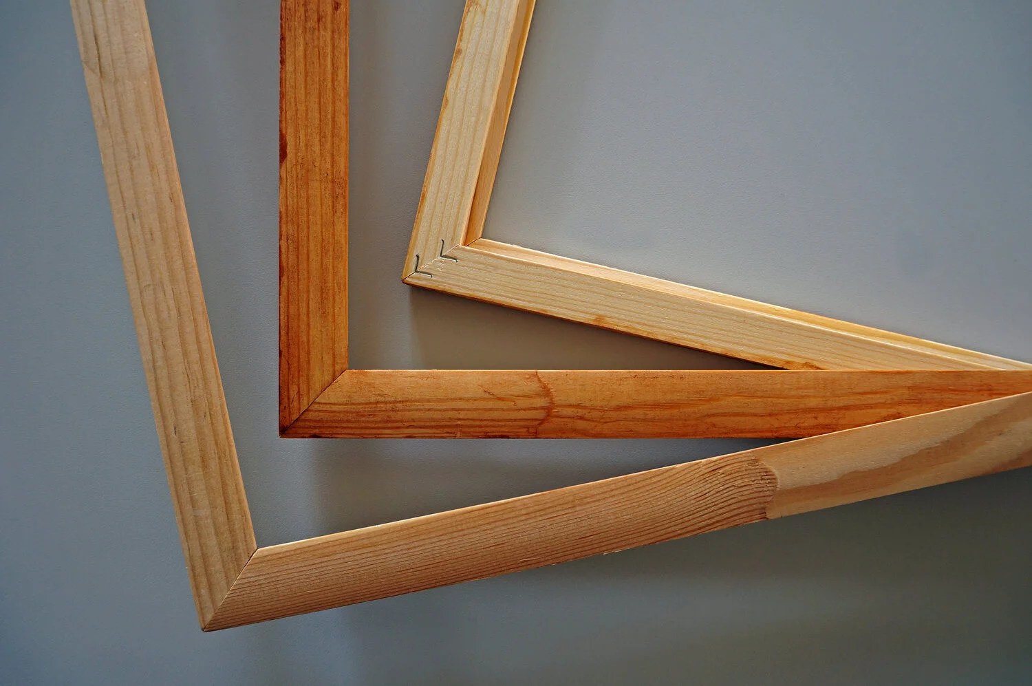 The Art of Crafting Picture Frames With a Miter Saw