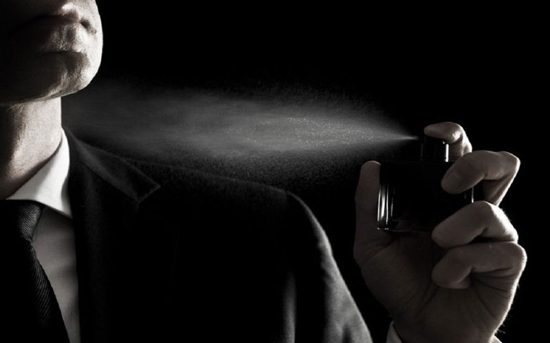 How To Apply Cologne The Right Way (2021 Men's Guide)