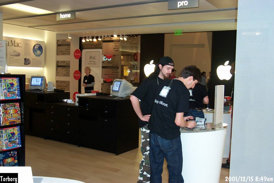 Cambridgeside Galleria Apple Store grand opening page 2