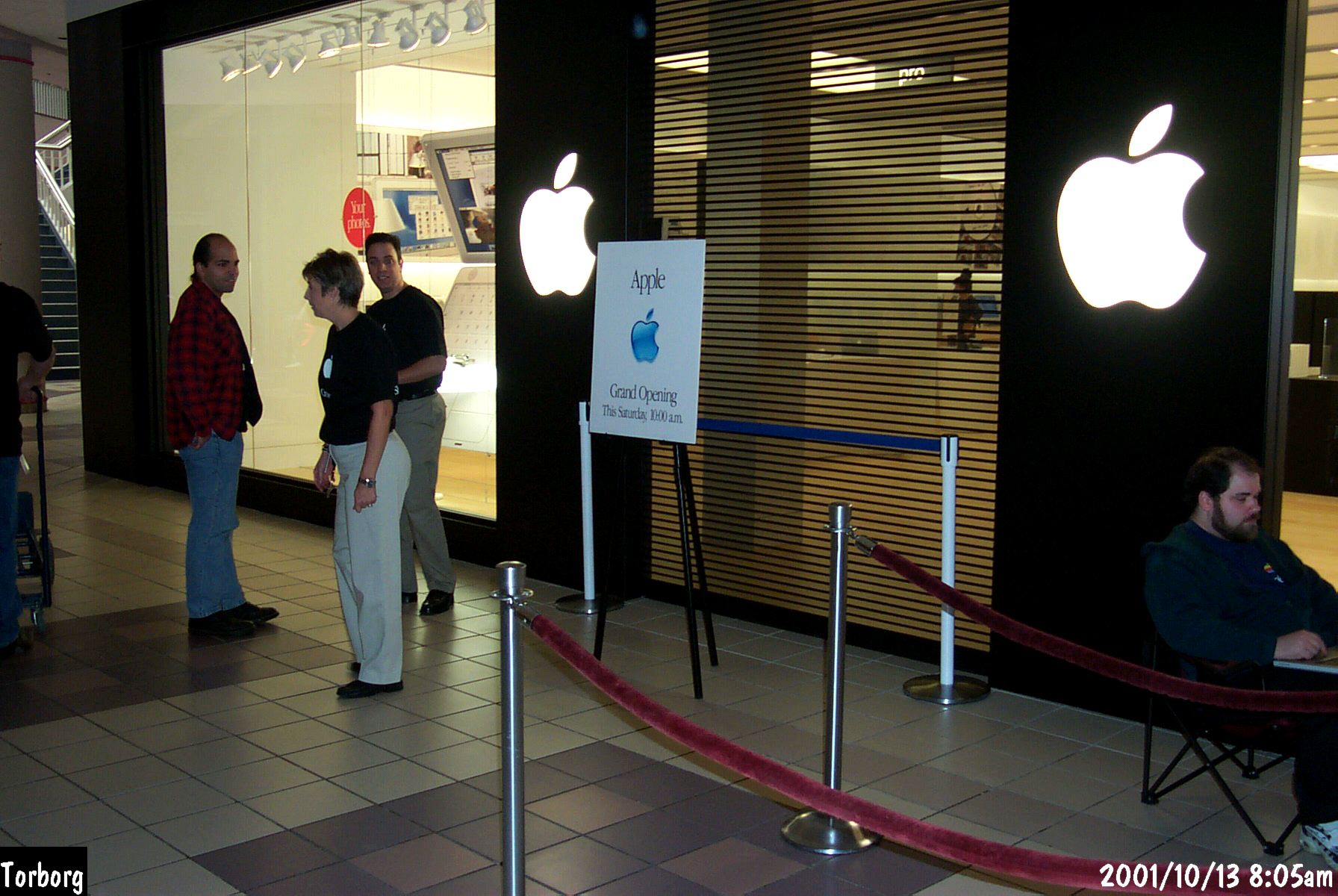 Crossgates Mall Apple Store grandopening