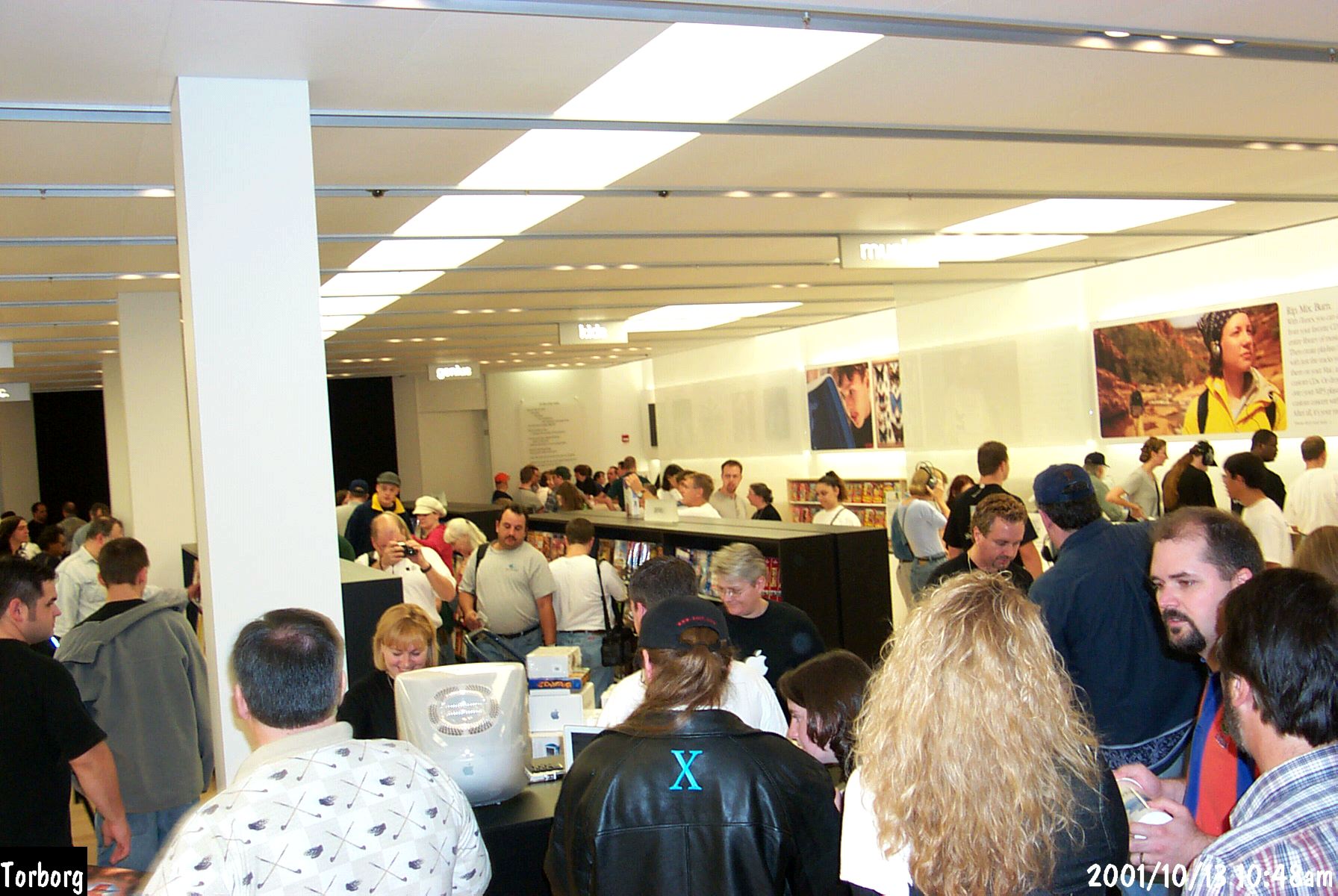 Crossgates Mall Apple Store grandopening