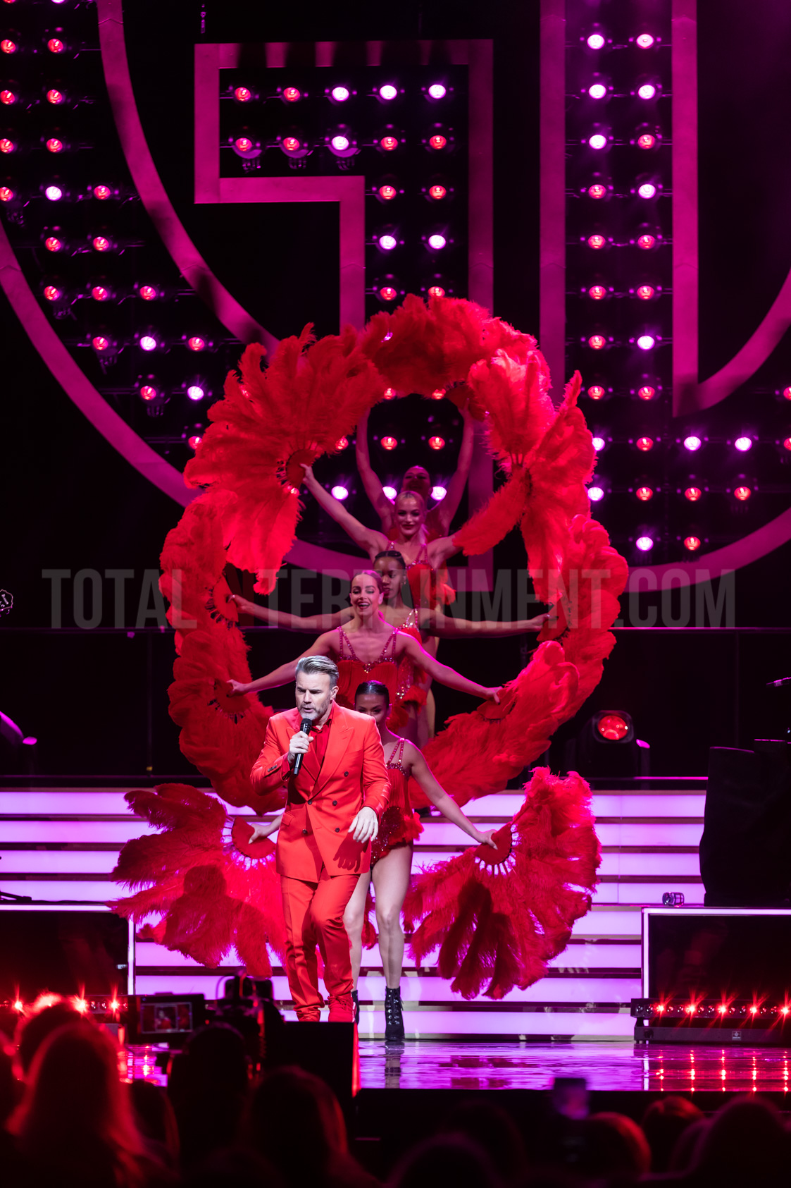 Gary Barlow puts on Feathery display in Leeds TotalNtertainment