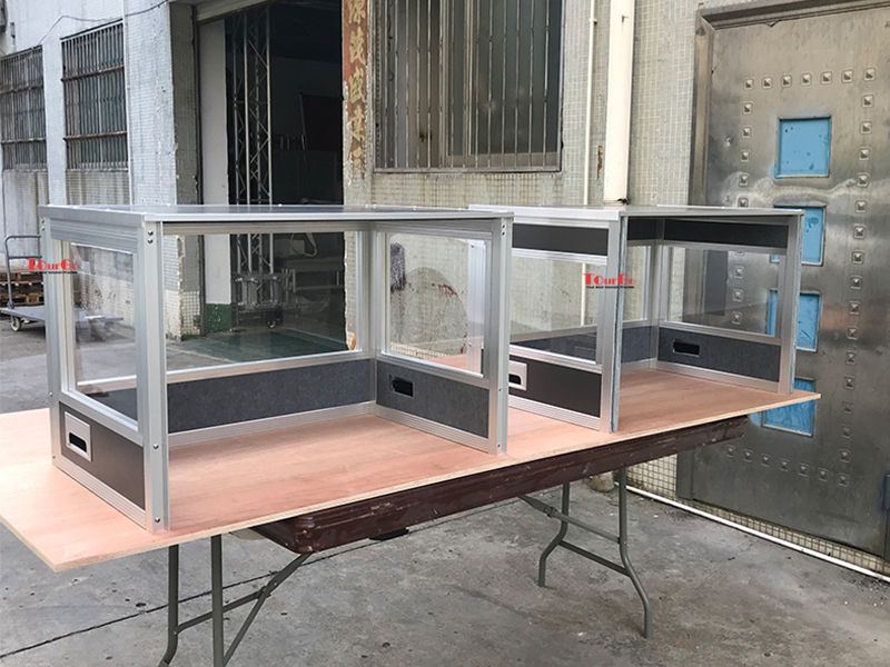 PortaPack Simultaneous Tabletop Interpreter Booth For Audio Conference