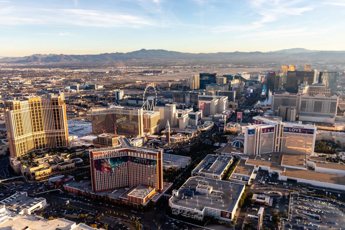 What to Wear in Vegas: The Ultimate Vegas Packing List | TouristSecrets