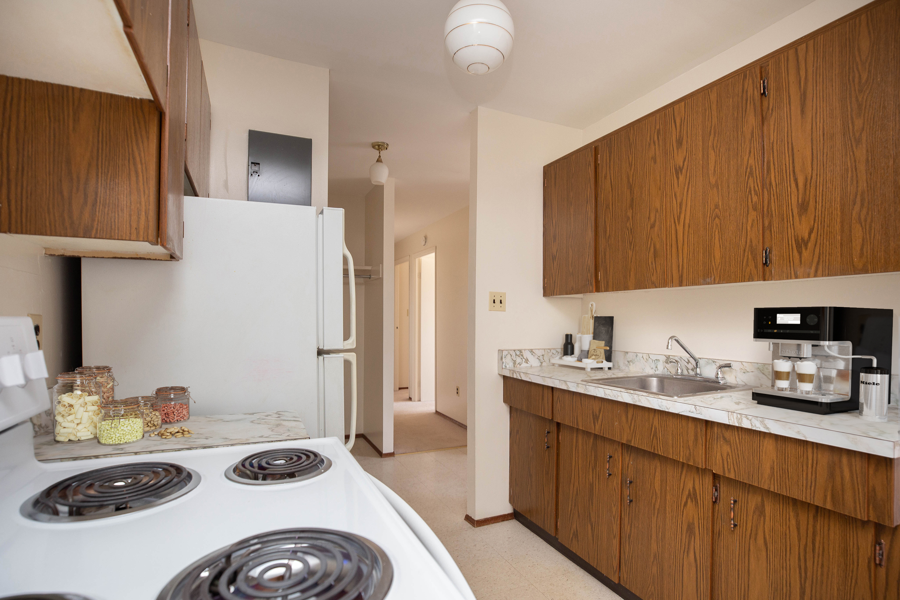 Lauralee Apartments Towers Realty