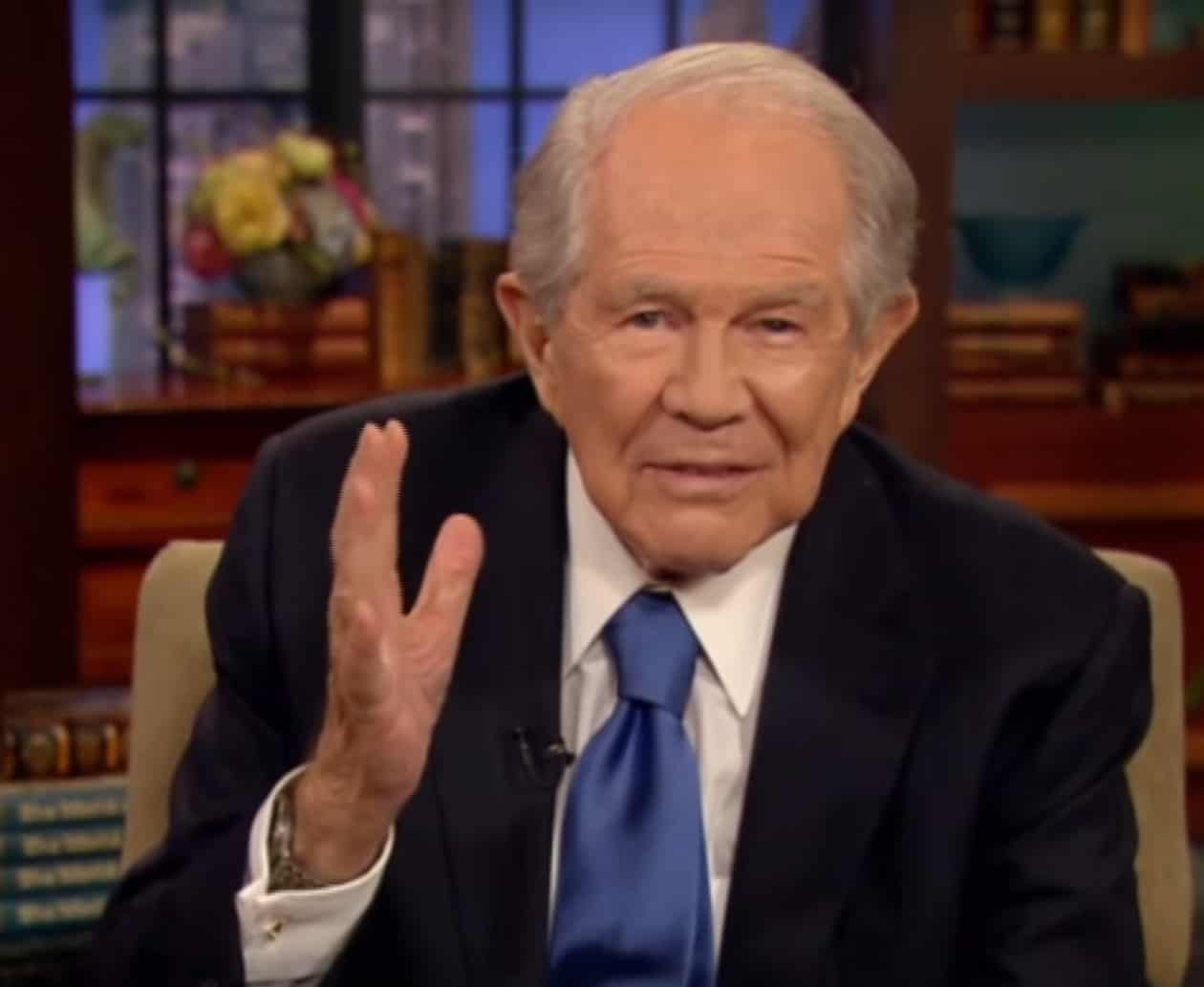 Pat Robertson The Laws Of Leviticus Only Apply To Gays VIDEO