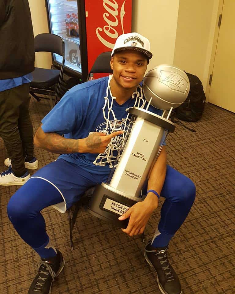 Derrick Gordon, 1st Openly Gay Player In March Madness History, Leaves