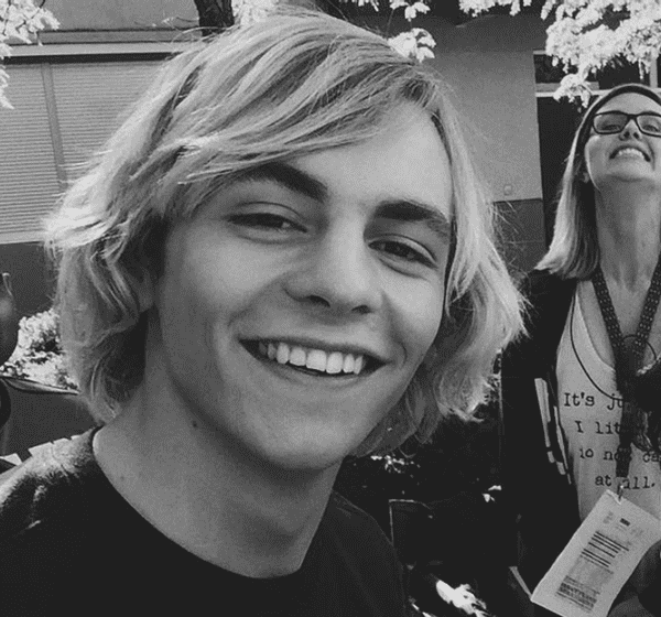 Disney Star Ross Lynch To Play Jeffrey Dahmer In New Film