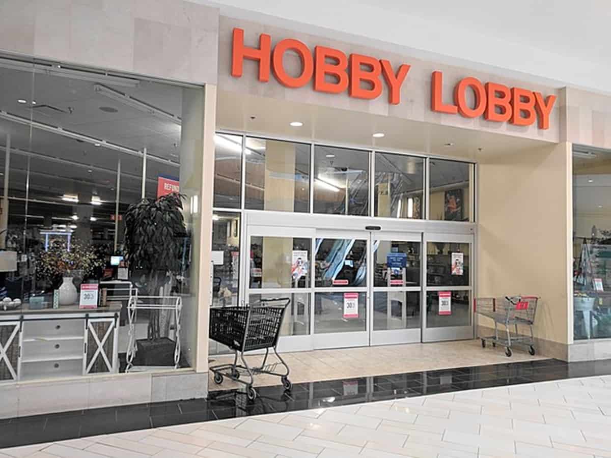 Court Rules Hobby Lobby Violated Law In Denying 'Unquestionably Female