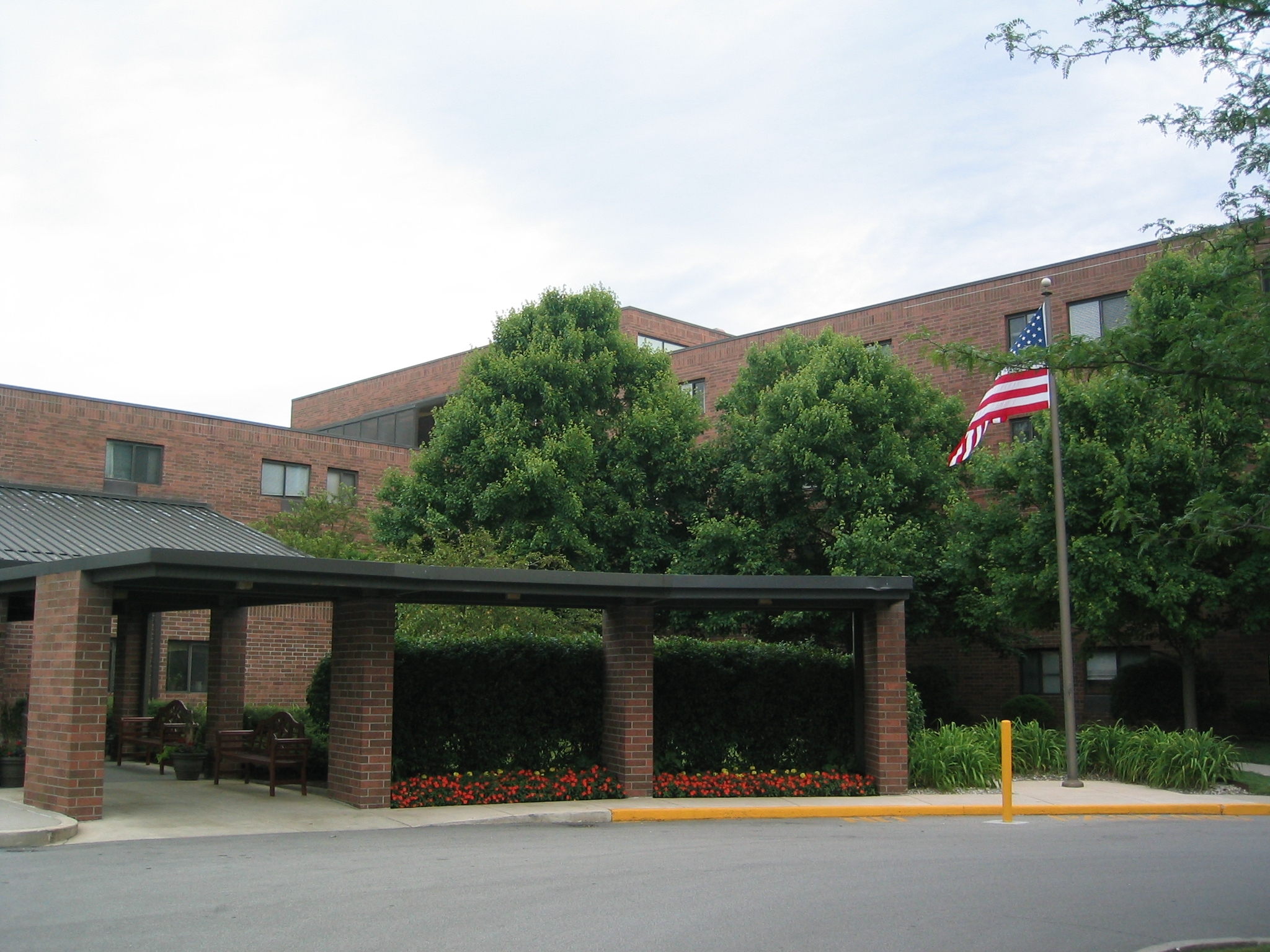 HCR ManorCare Decades of Valuable Chamber Experience