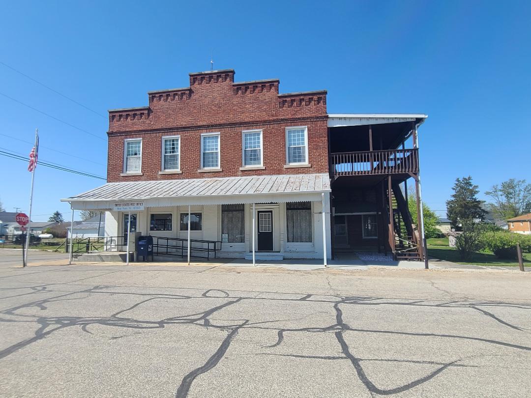 AROUND TOWN Town of Newpoint