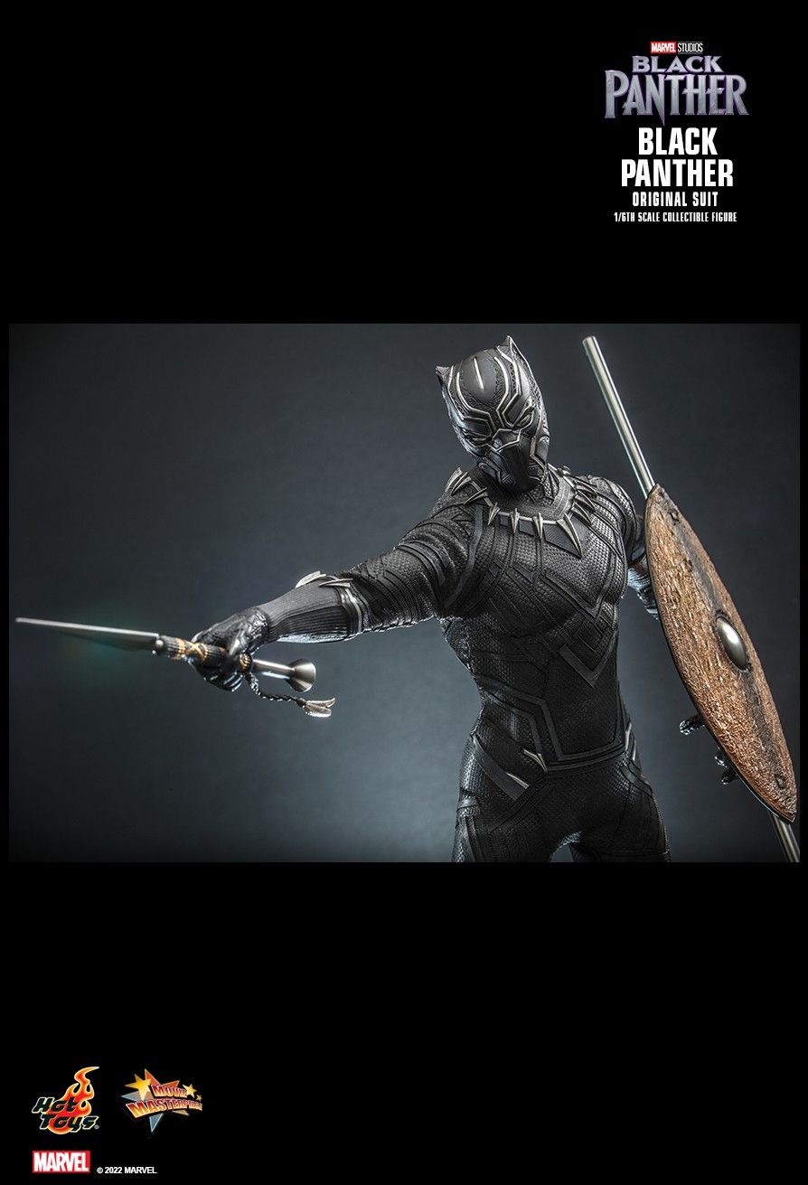 Black Panther (Original Suit) (MMS671) www.toysonfire.ca