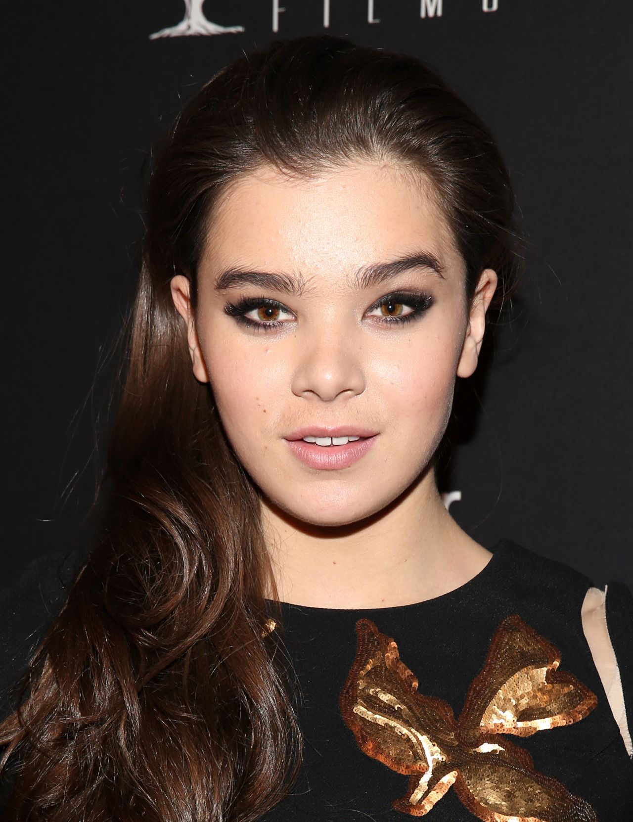 "True Grit" Star Hailee Steinfeld Set To Lead "Break My Heart 1000