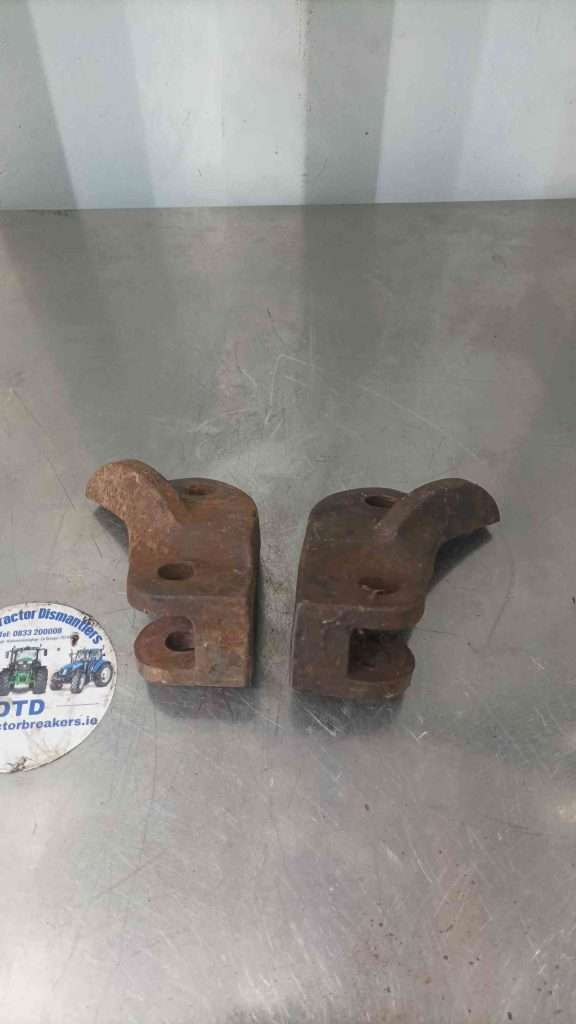 JOHN DEERE 6155R HITCH DRAFT SENSOR RE43738, AL226252 Dillon Tractor