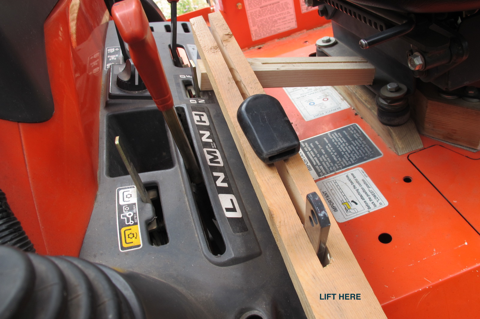 Kubota L3940 GST lever/shuttle shift lever