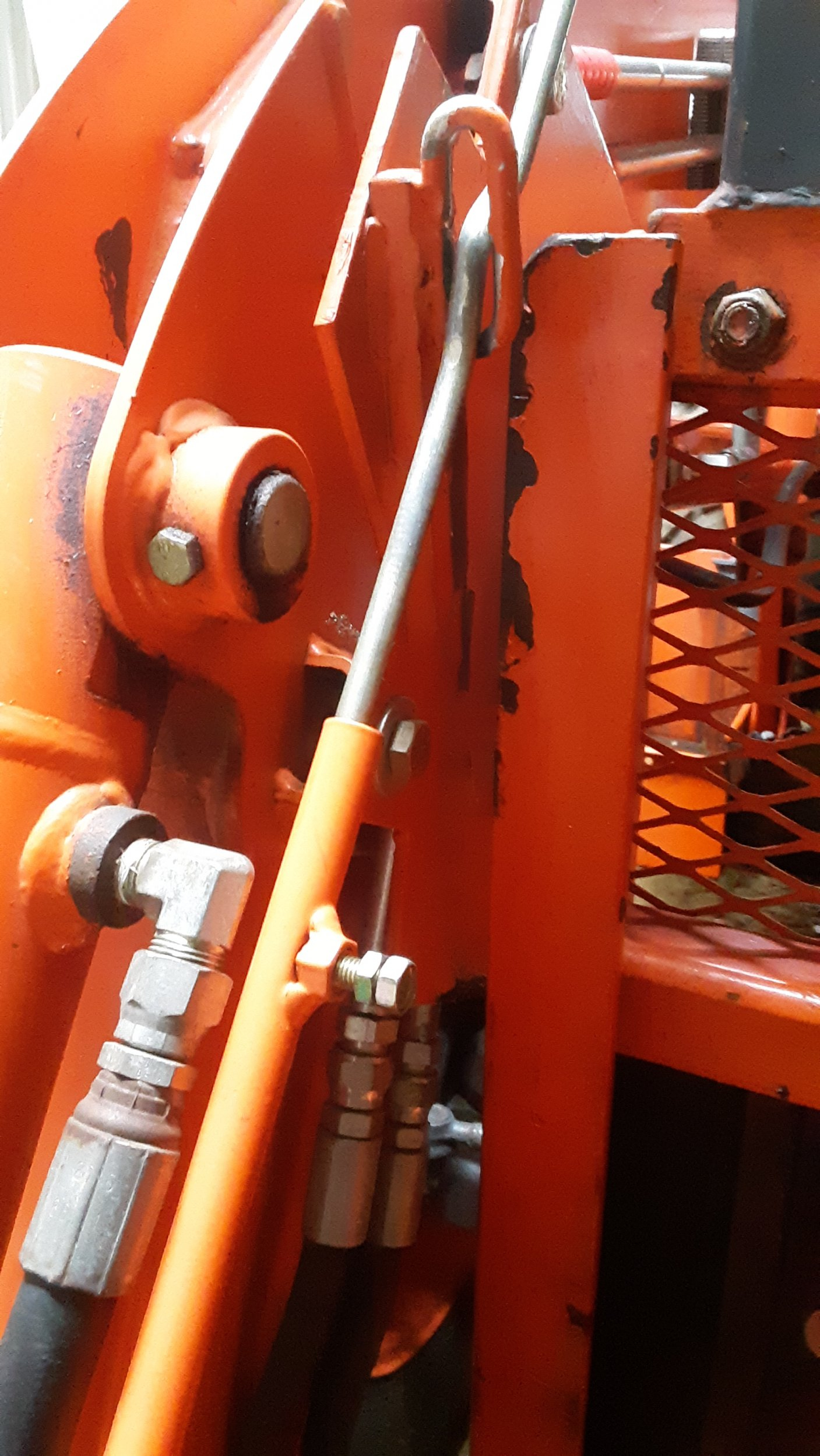 Bucket level indicator