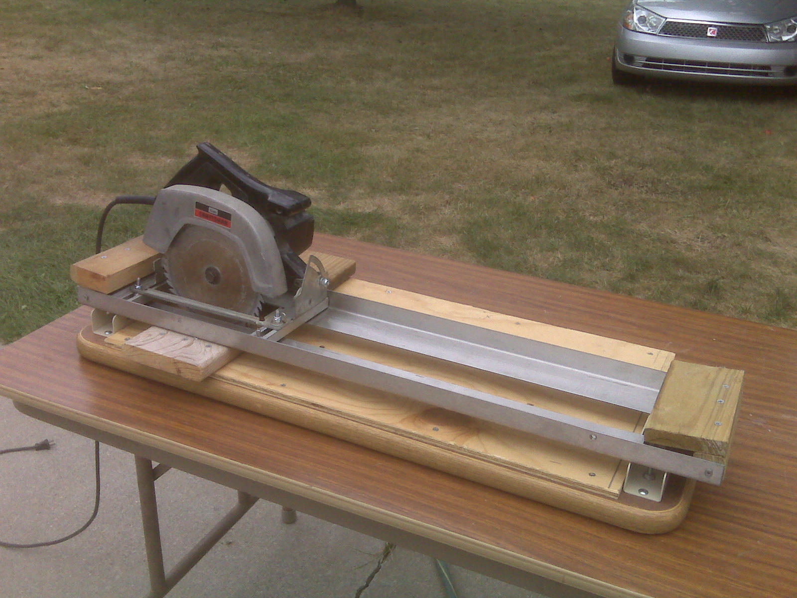 How To Cut Aluminum Soffit With A Table Saw