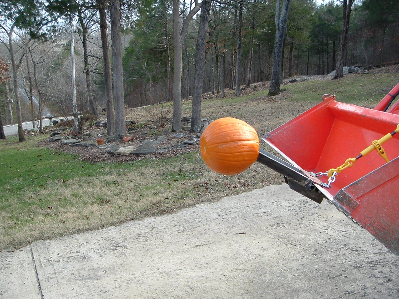 Using the Bucket Solutions Quick Attach Spade Attachment