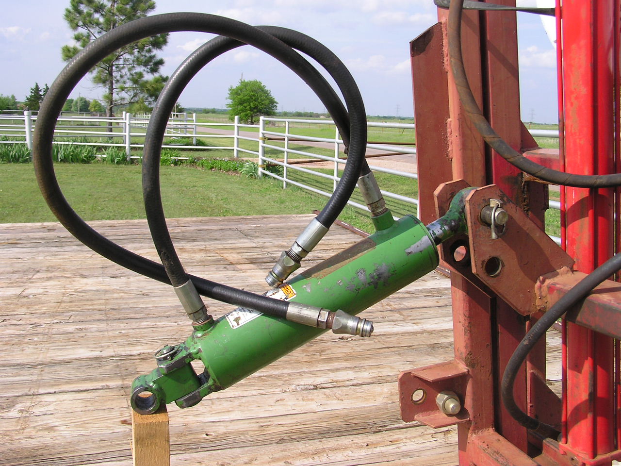 Three point hitch forklift