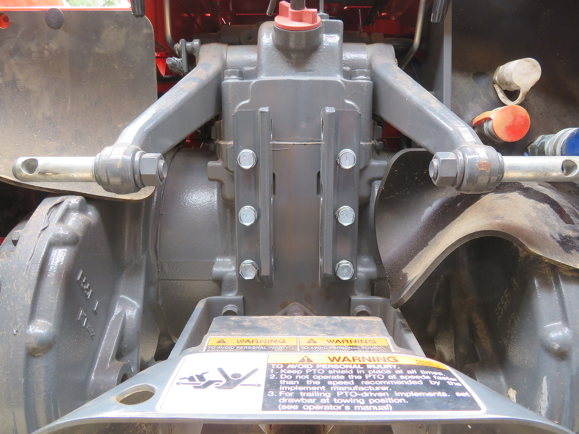 Kubota M62 Three Point Hitch Install With Top'n'Tilt Tribulations