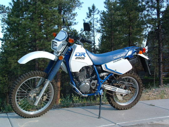 Suzuki DR250, DR350 1990, 1991, 1992, 1993, 1994 service.