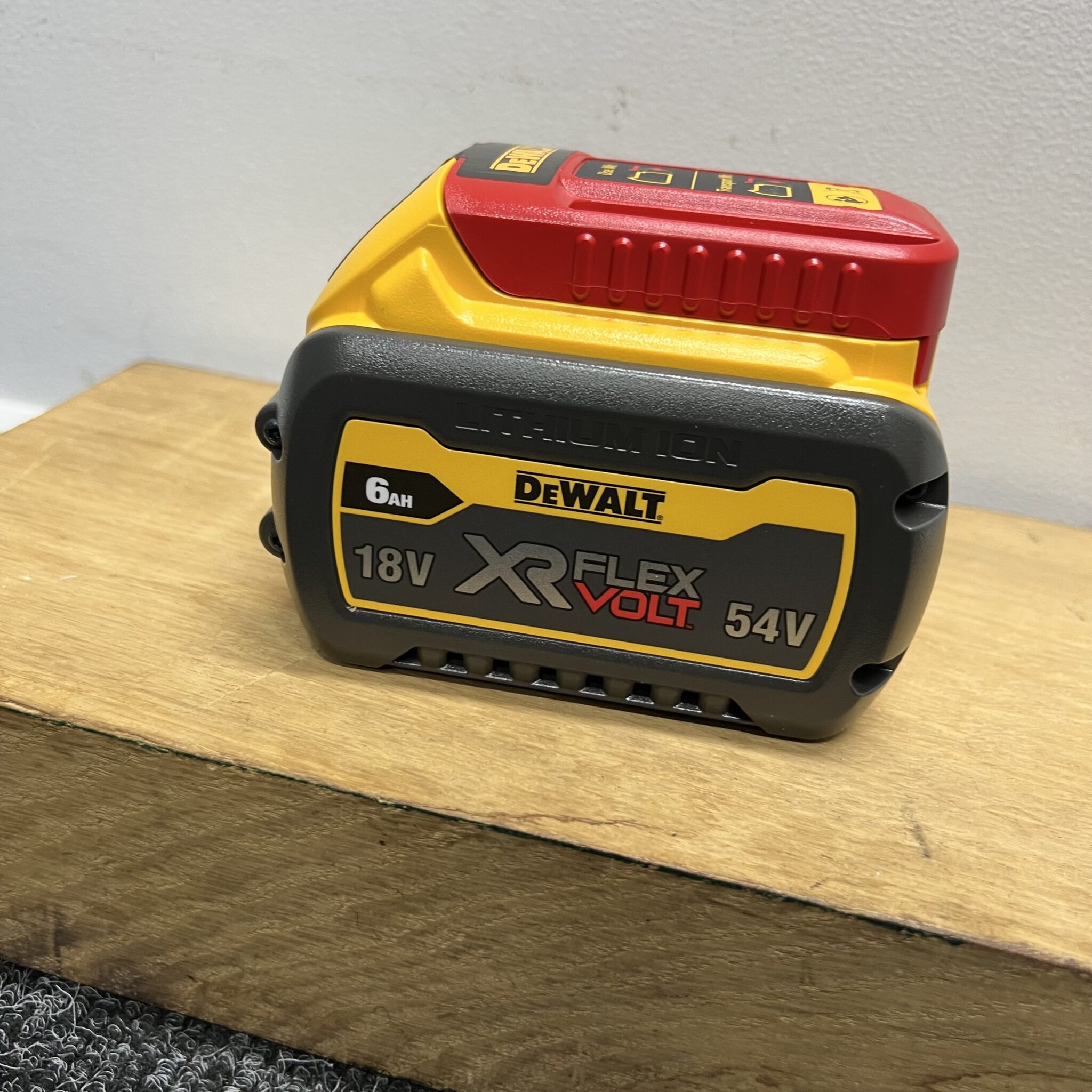 Dewalt Flexvolt 6ah Battery & GSHOCK Watch 2 Power Tool