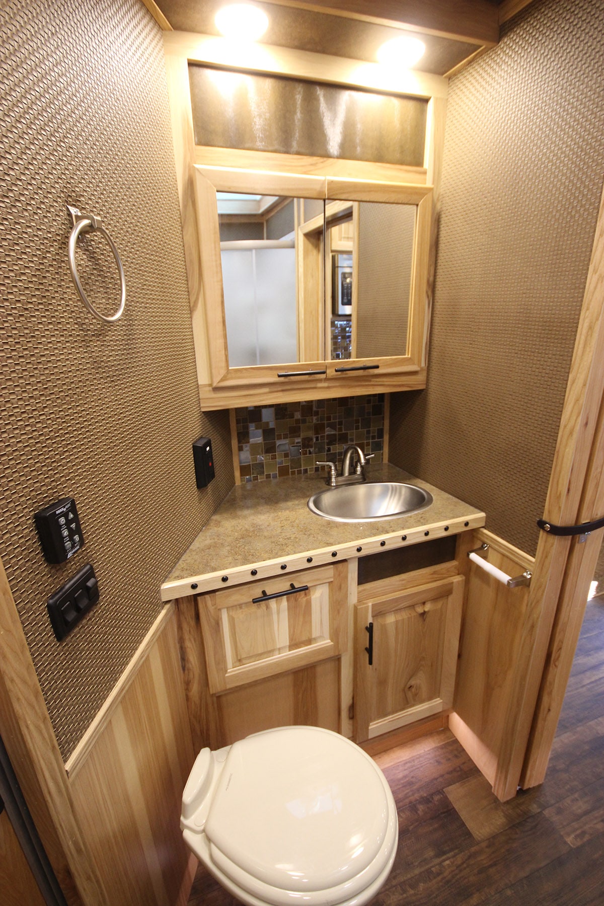 Lakota Bighorn Horse Trailer for Sale in Mocksville, NC Trailers Of