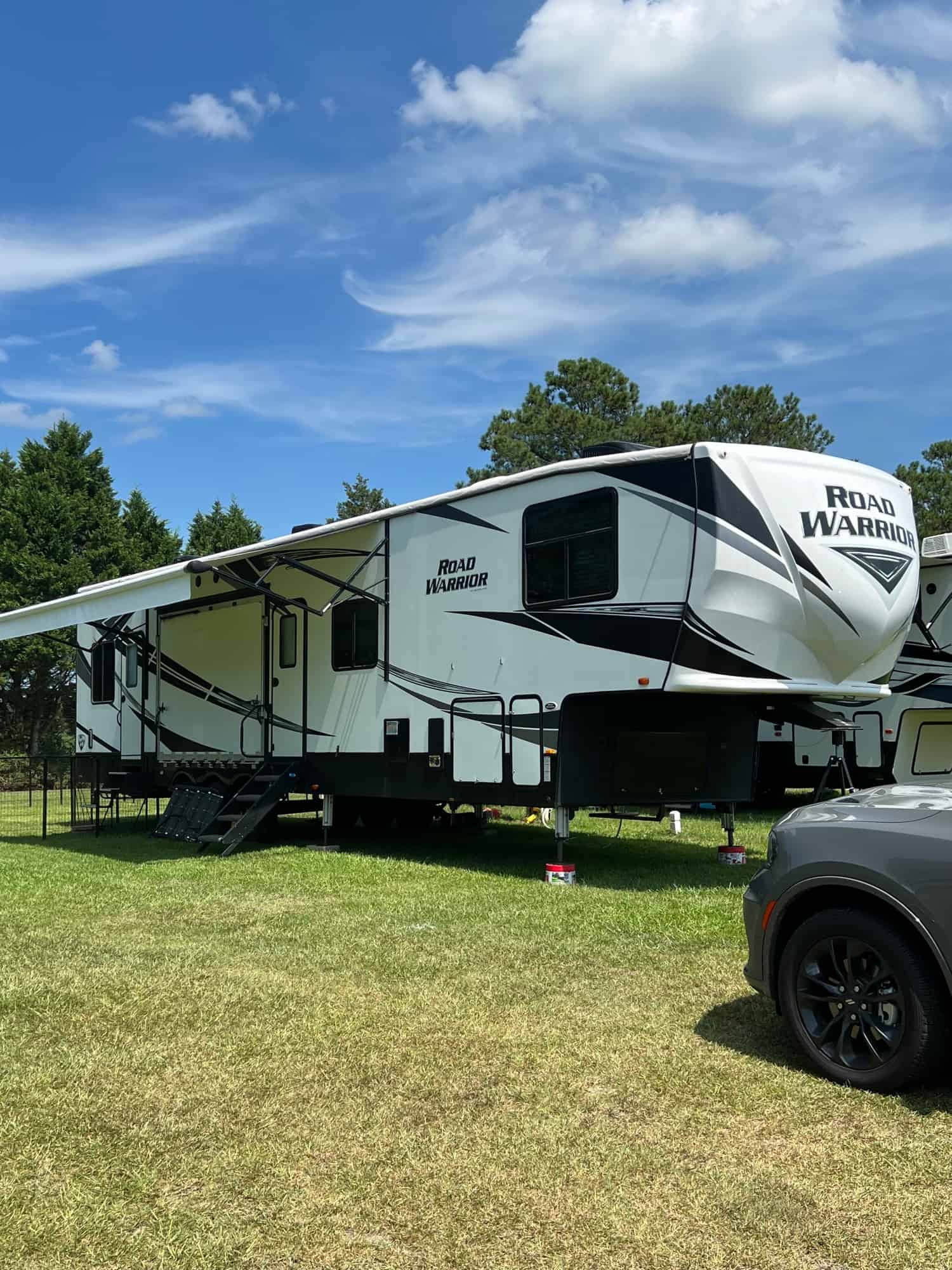 2020 45' Heartland Road Warrior 4275RW For Sale In Curtice, Ohio Trailer Viewer