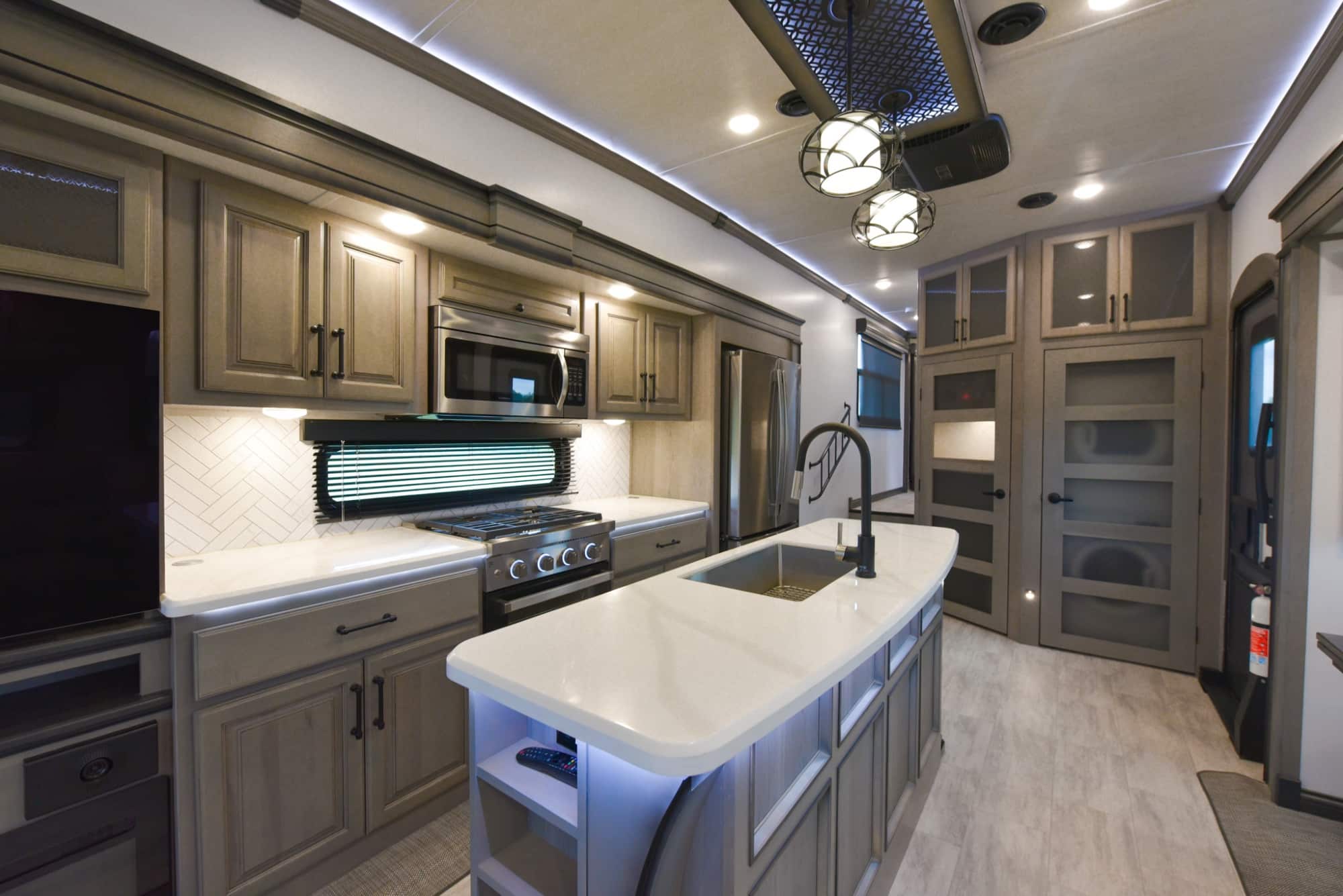 2023 41' Keystone Montana 3781RL Legacy Edition For Sale In Caldwell