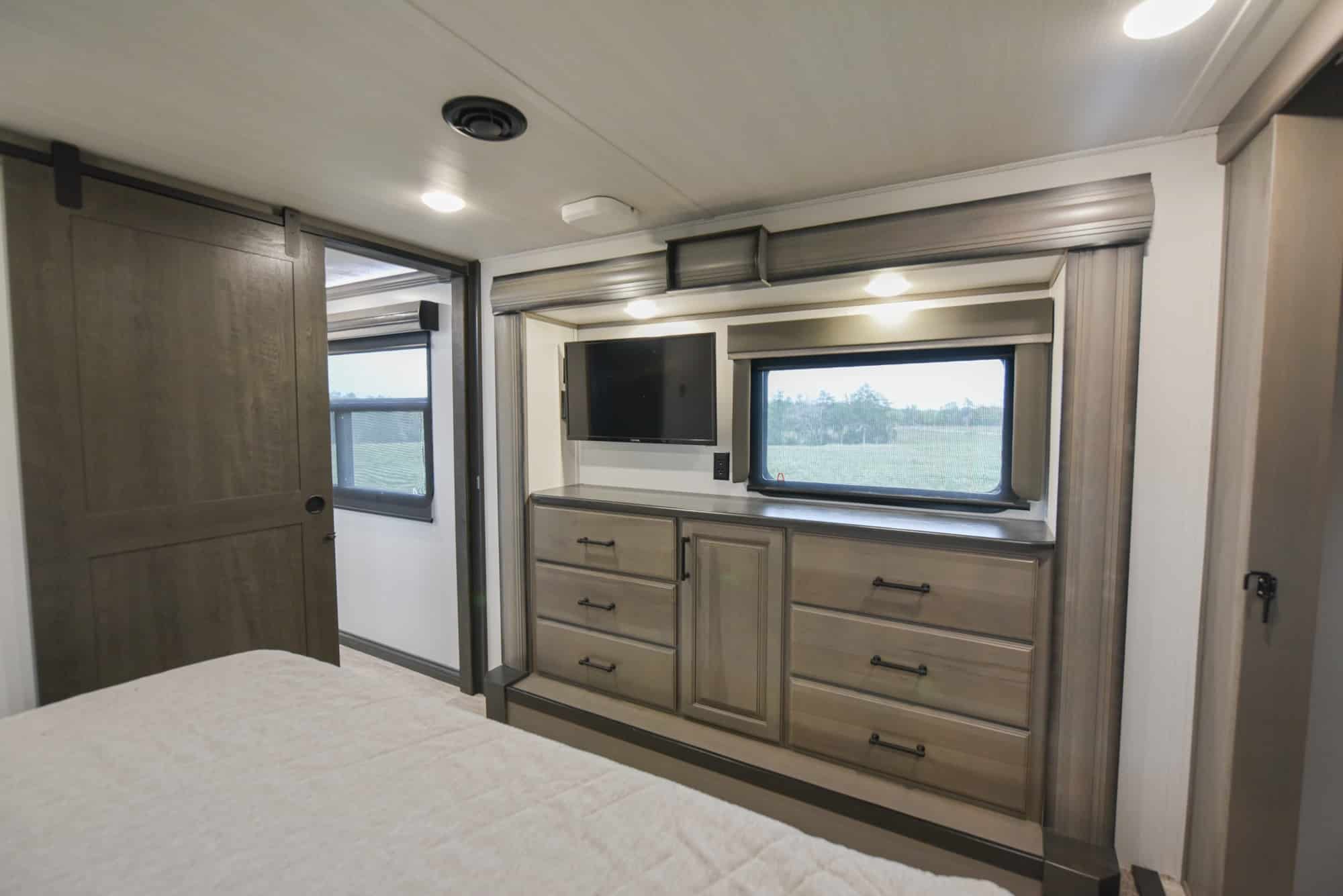 2023 41' Keystone Montana 3781RL Legacy Edition For Sale In Caldwell