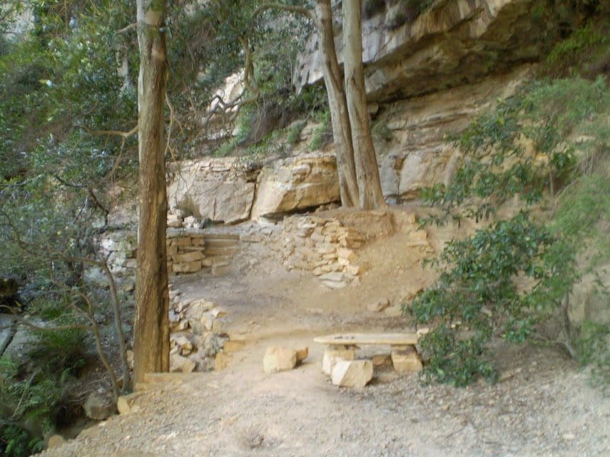 Medlow Bath to the Collosseum Walk (3.3km) Blue Mountains National