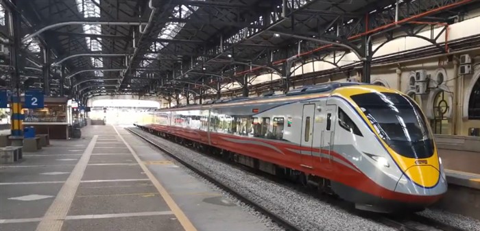 Train from Kuala Lumpur to Malacca (Melaka) ETS Komuter