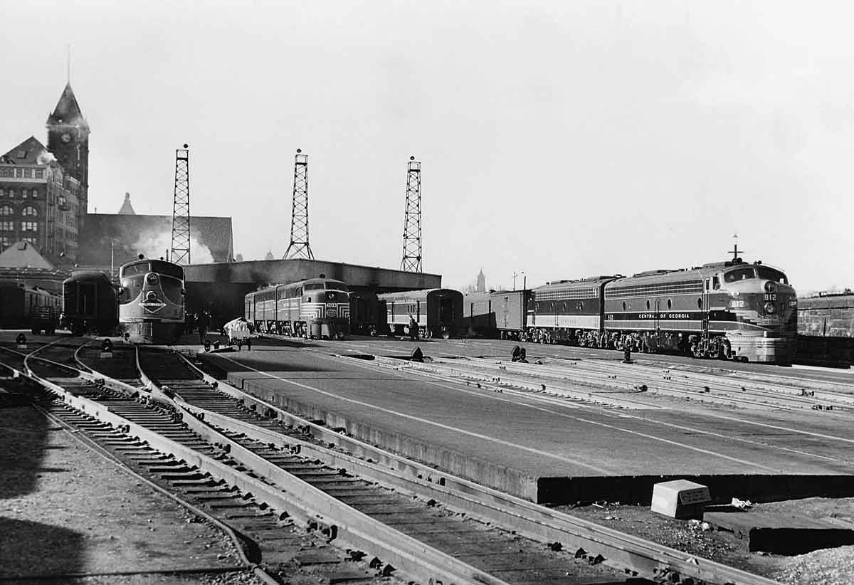 Lineup at IC’s Central Station, Chicago Classic Trains Magazine