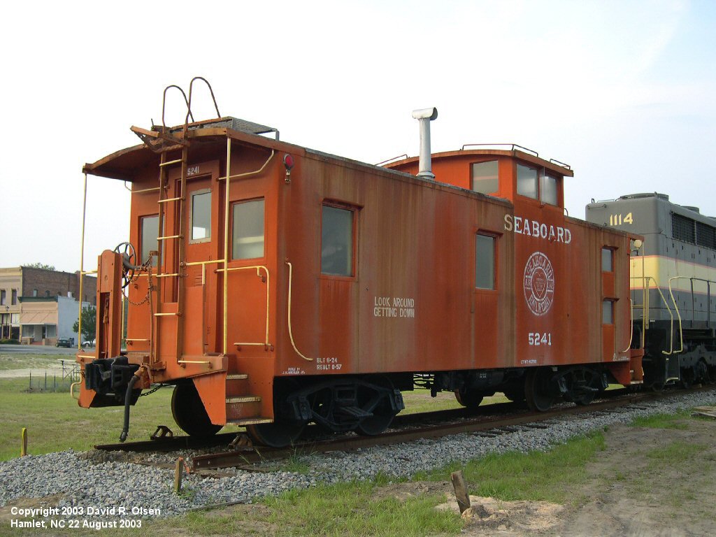 Seaboard Caboose 5241