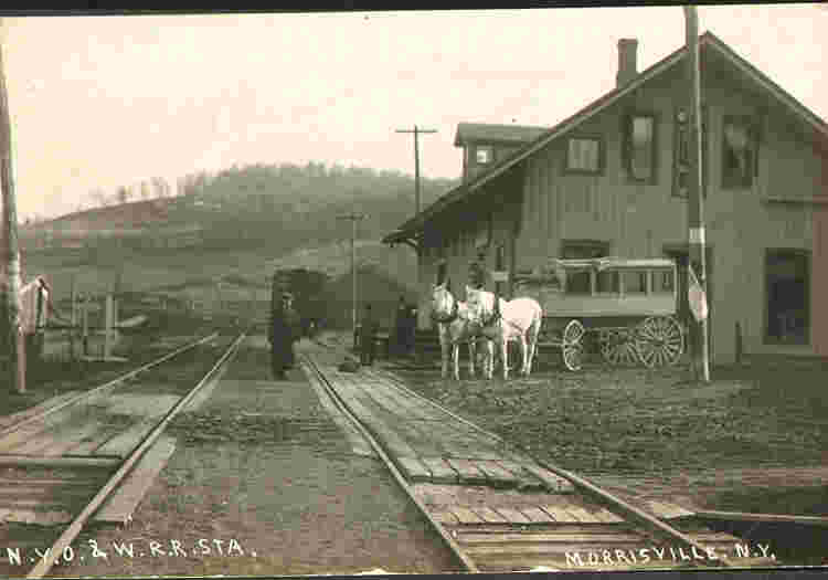 It's train time in 1910, and the O&W is in it's heyday. Notice the