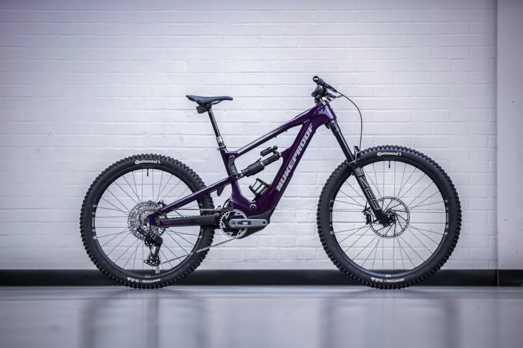 Nukeproof Megawatt Carbon Pro 2024 Test, fiche technique et actualité