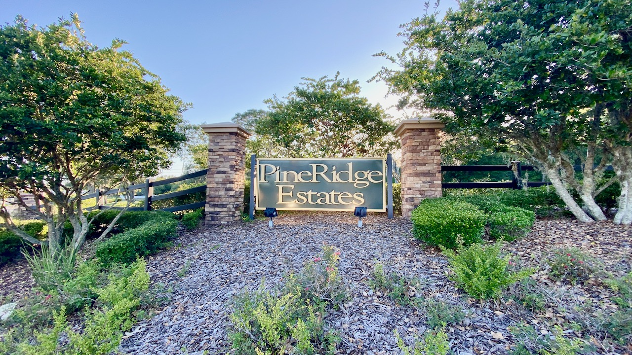 SOLD at auction 4BR/3.5BA Pool Home in Pine Ridge Beverly Hills, FL