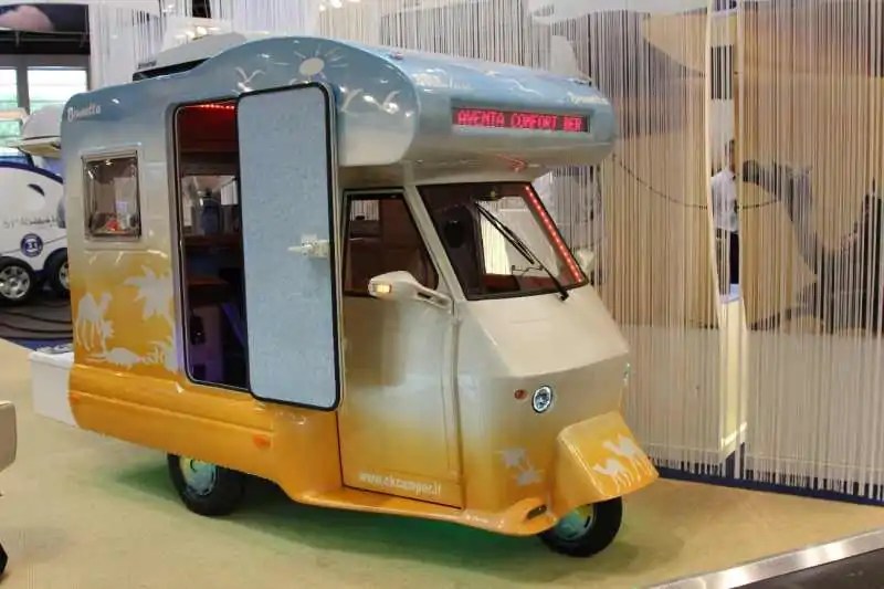 Piaggio Ape Camper Travel Logbuch