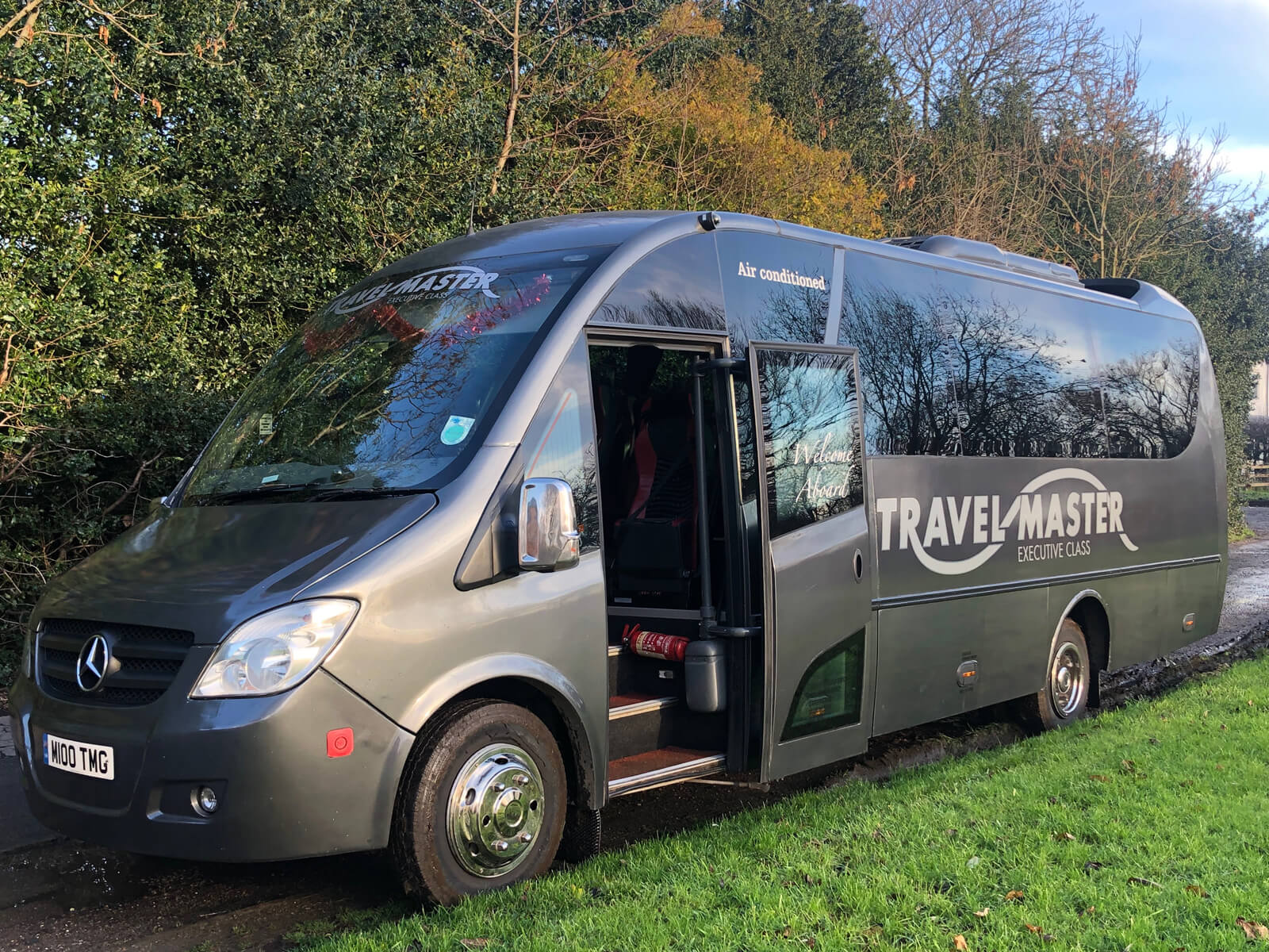 Manchester Midi Coach Hire Travel Master