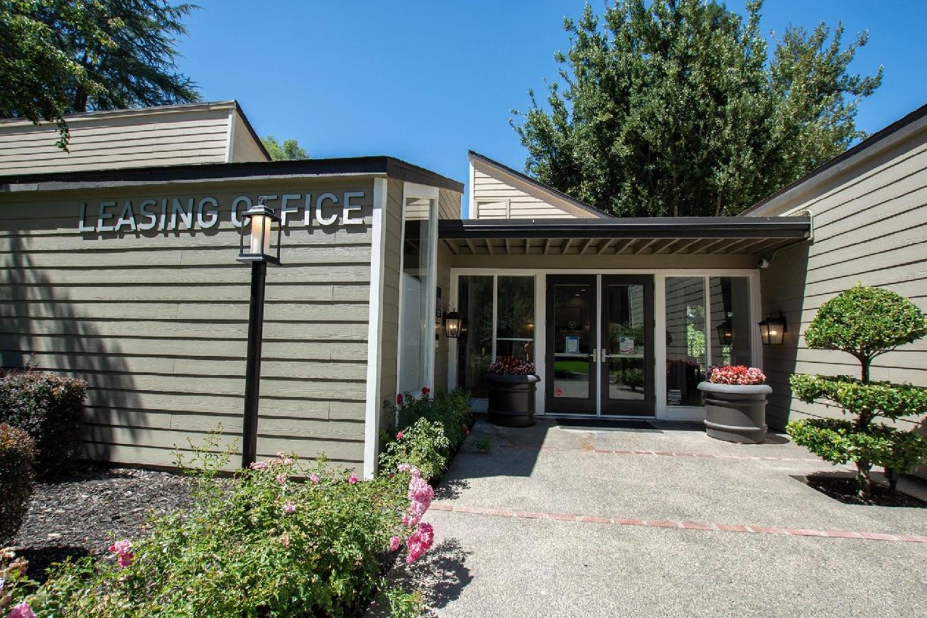 Selby TH Corporate Apartments