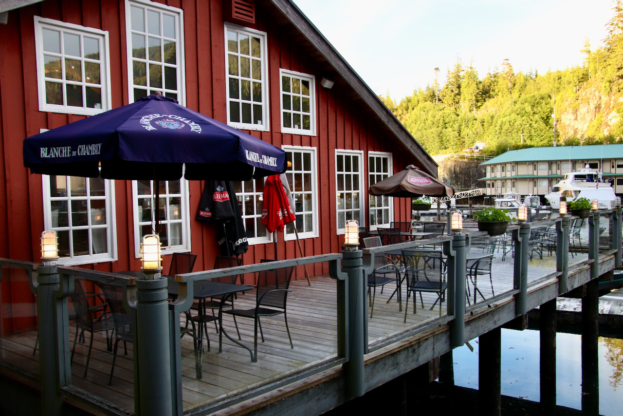 Dockside Dining At Telegraph Cove Traveling Islanders