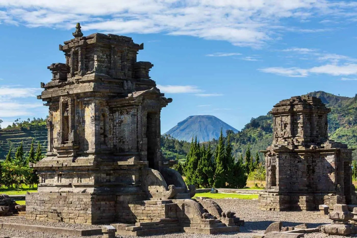 CENTRAL JAVA THE HISTORIC HEARTLAND Travel magazine for a curious