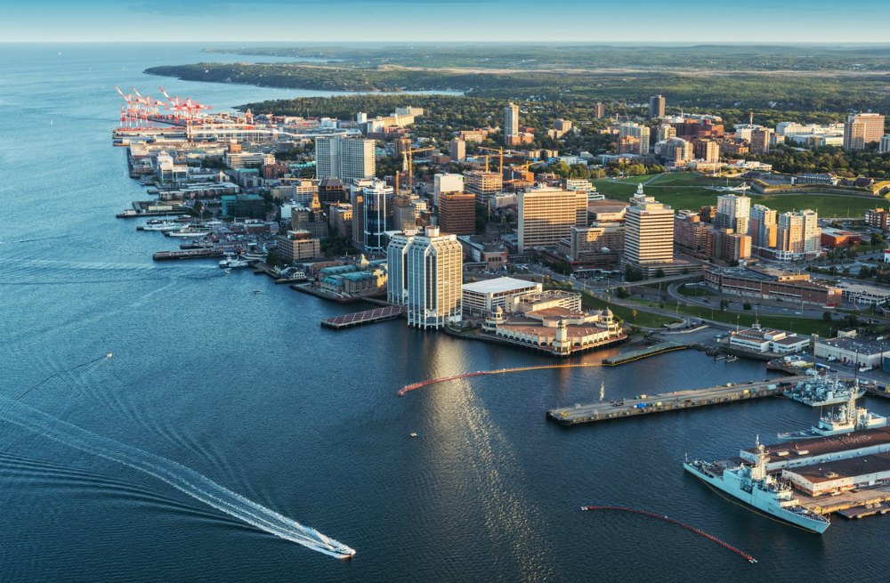 top-5-warmest-places-in-canada-to-visit-this-winter-travel-off-path