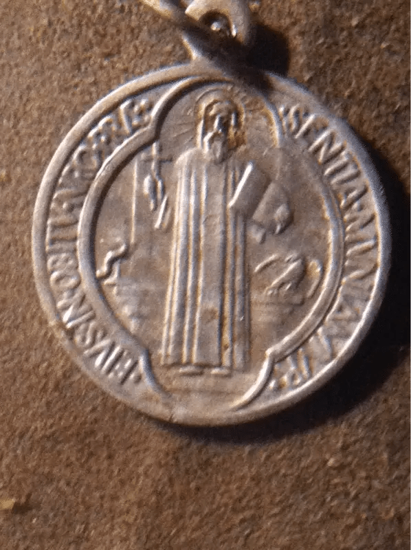 Silver religious pendant 🧭 The Original Treasure Hunting site