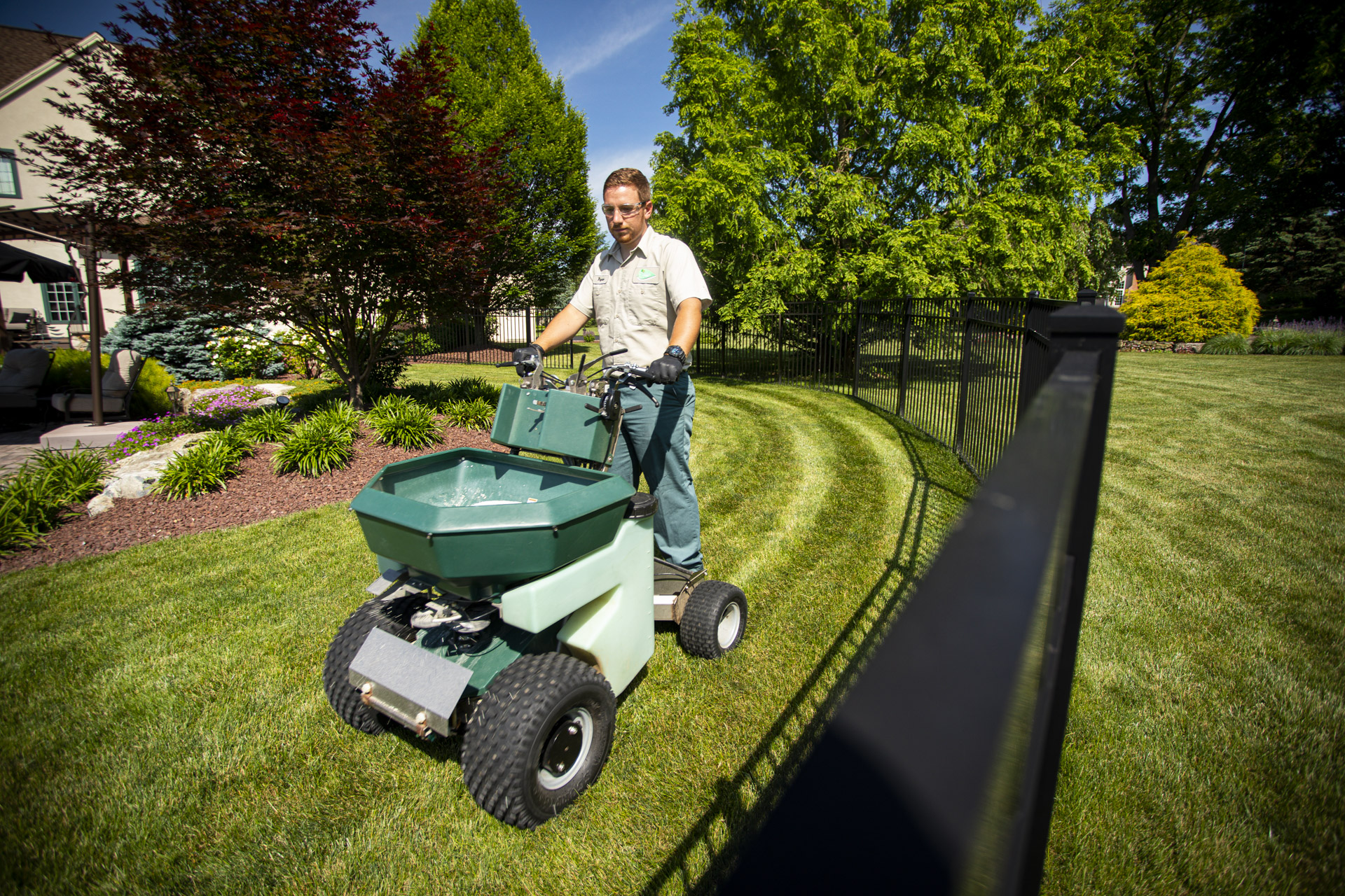 How Much Do Lawn Care Business Owners Make?