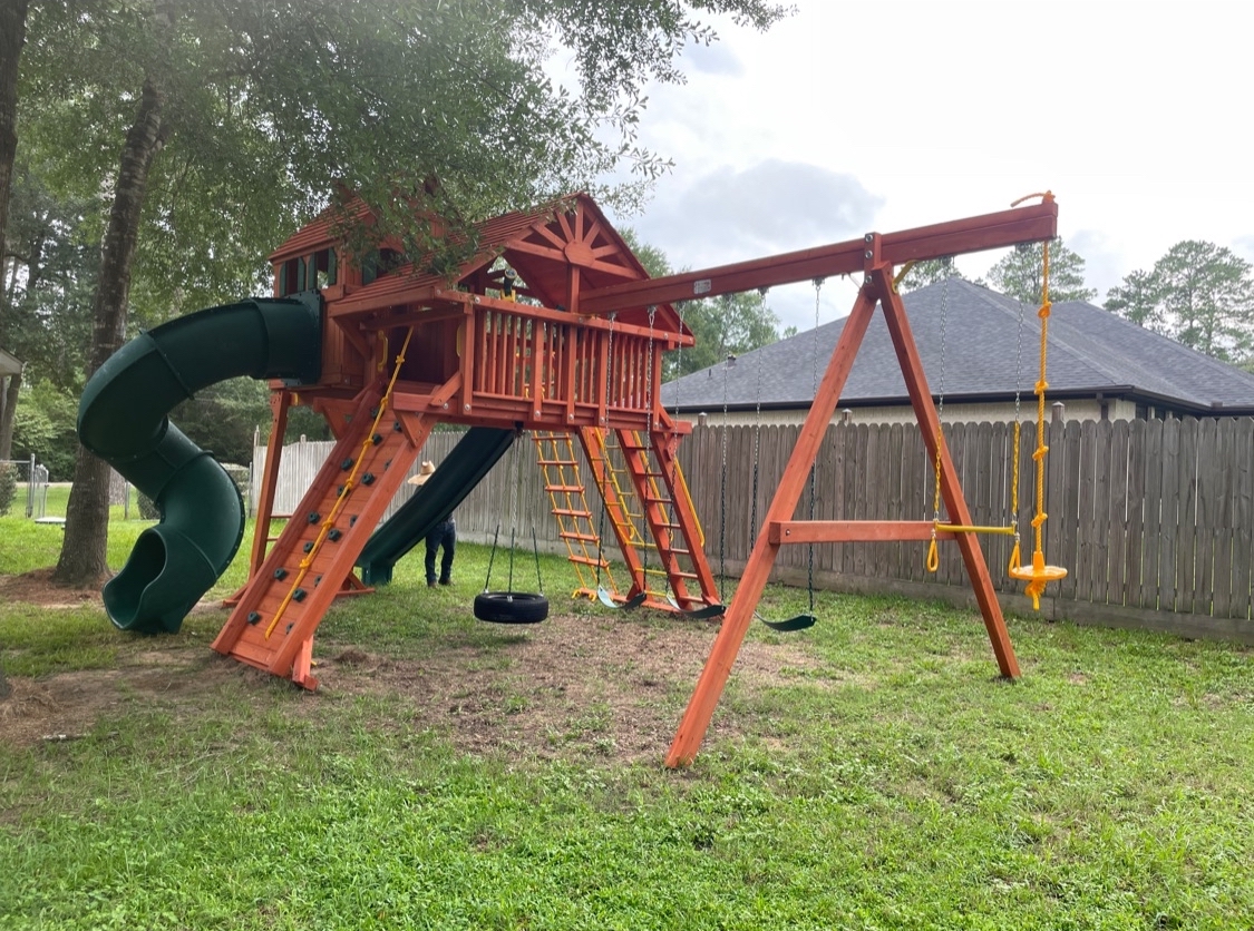 Home Treefrogs Swingsets