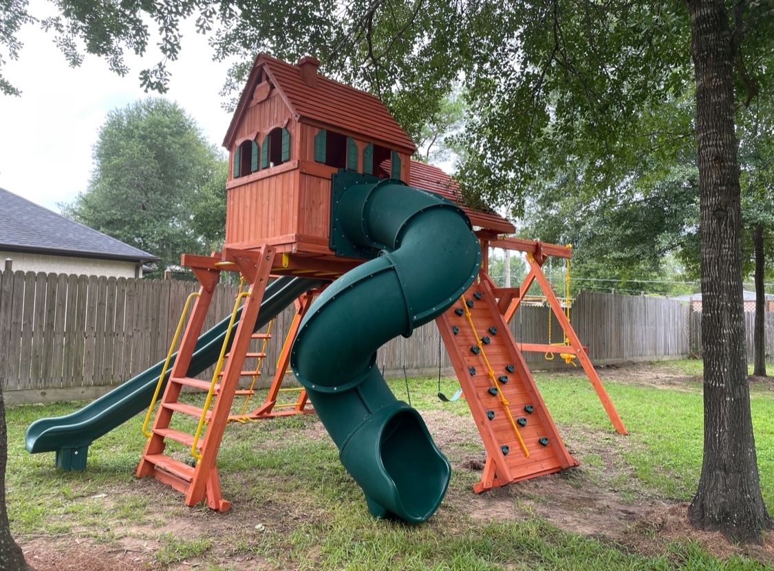 Home Treefrogs Swingsets